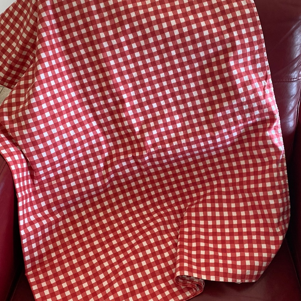 RED and WHITE CHECKERED COTTON TABLECLOTH APPROX 45”X84”